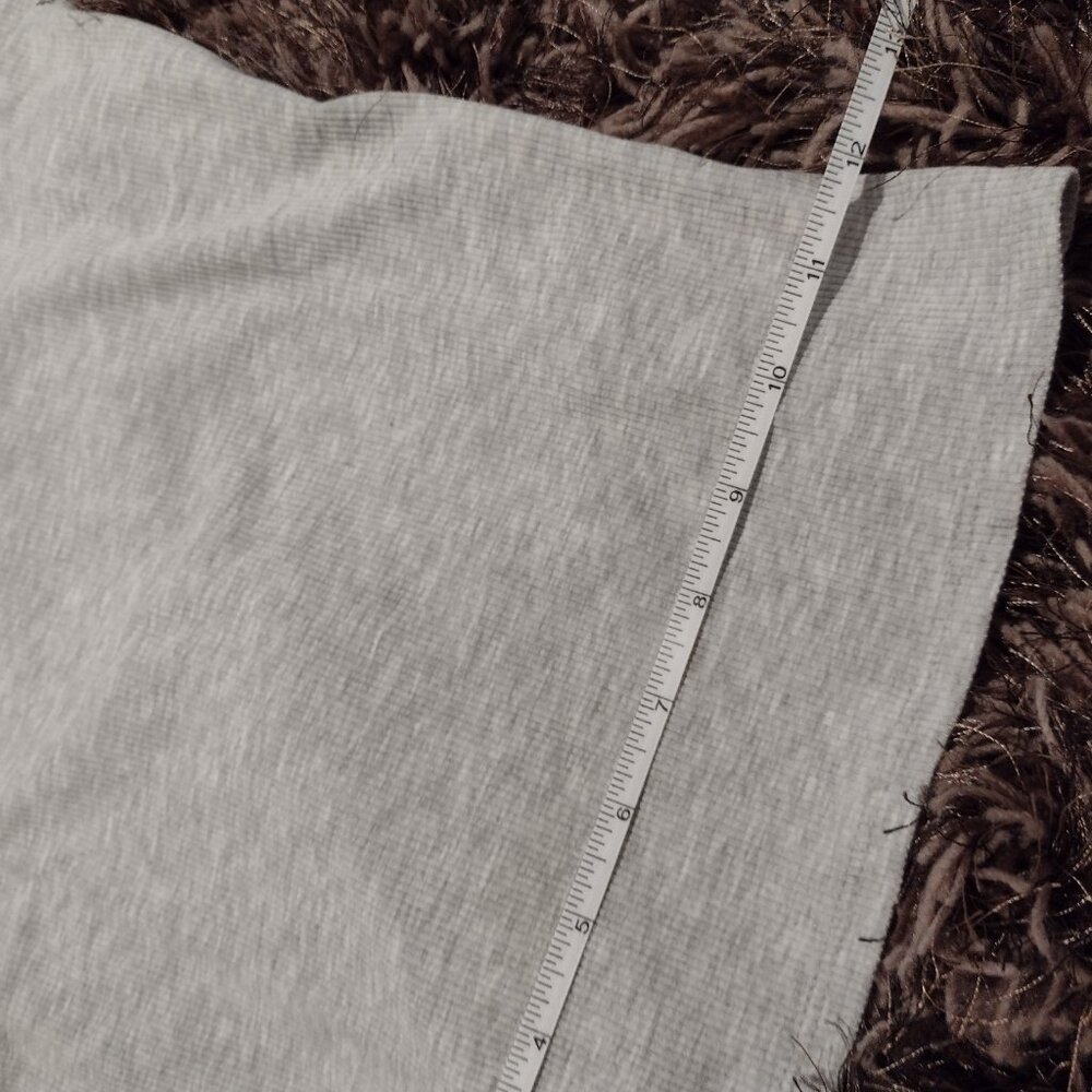 Express Fitted Ribbed High Neck Tank - Picture 9 of 9